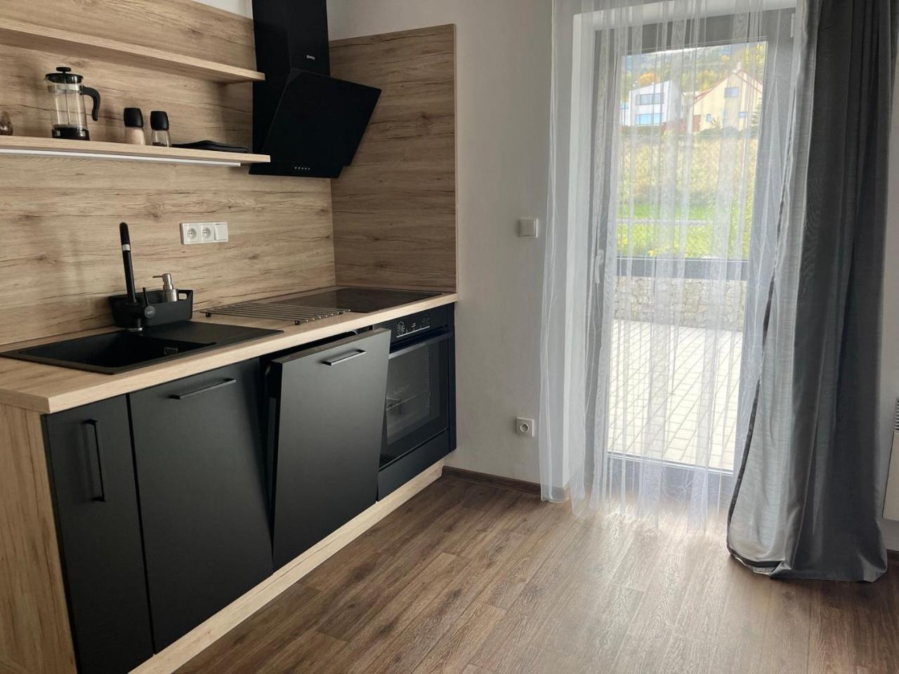 Sanky Apartmany Liberec Esterno foto