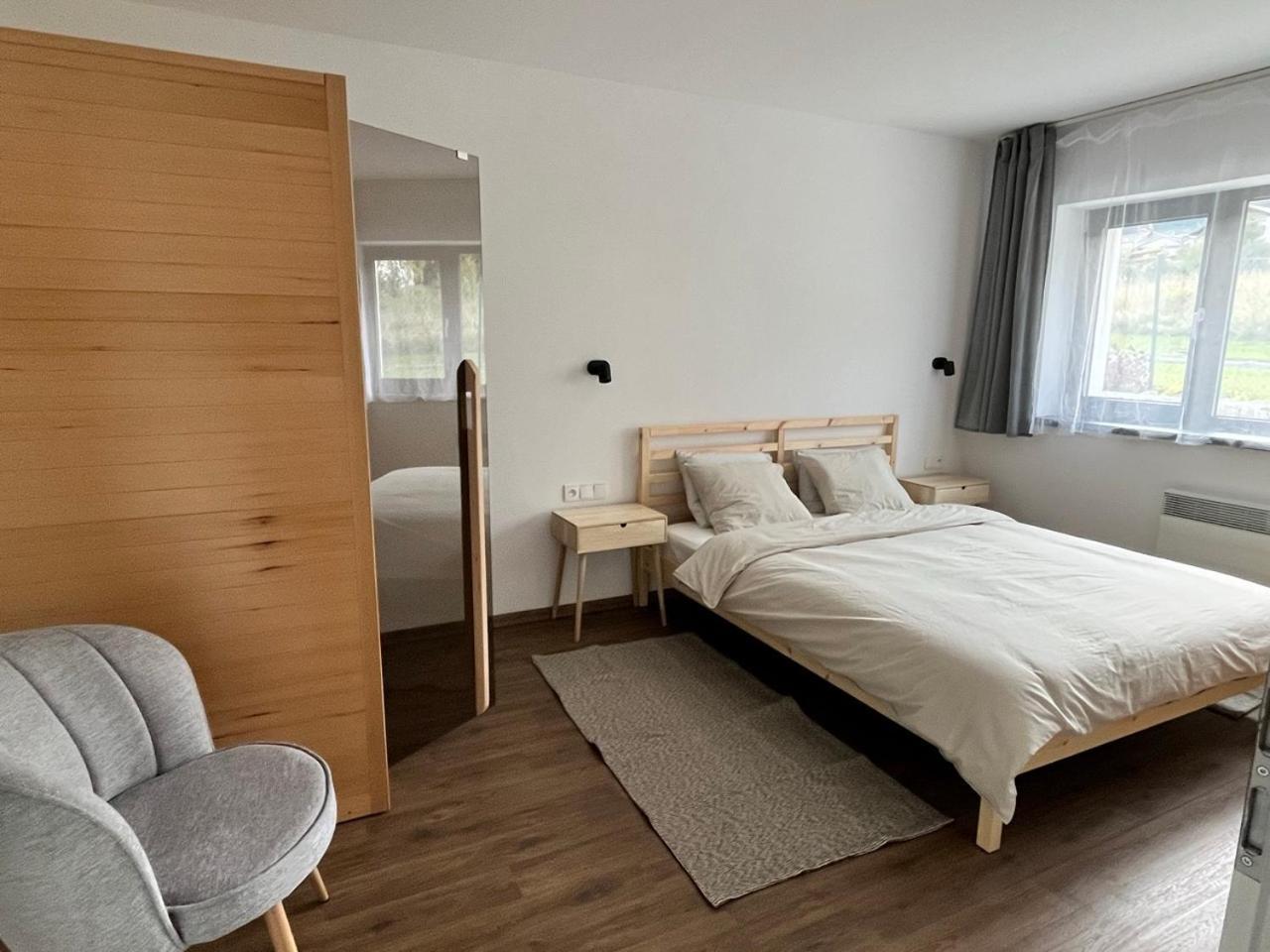 Sanky Apartmany Liberec Esterno foto
